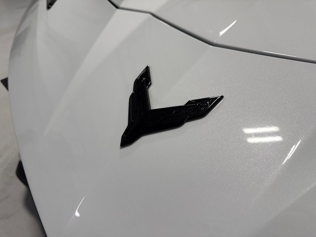 Used 2024 Chevrolet Corvette Stingray Convertible w/ Z51 Performance Package RWD image 49