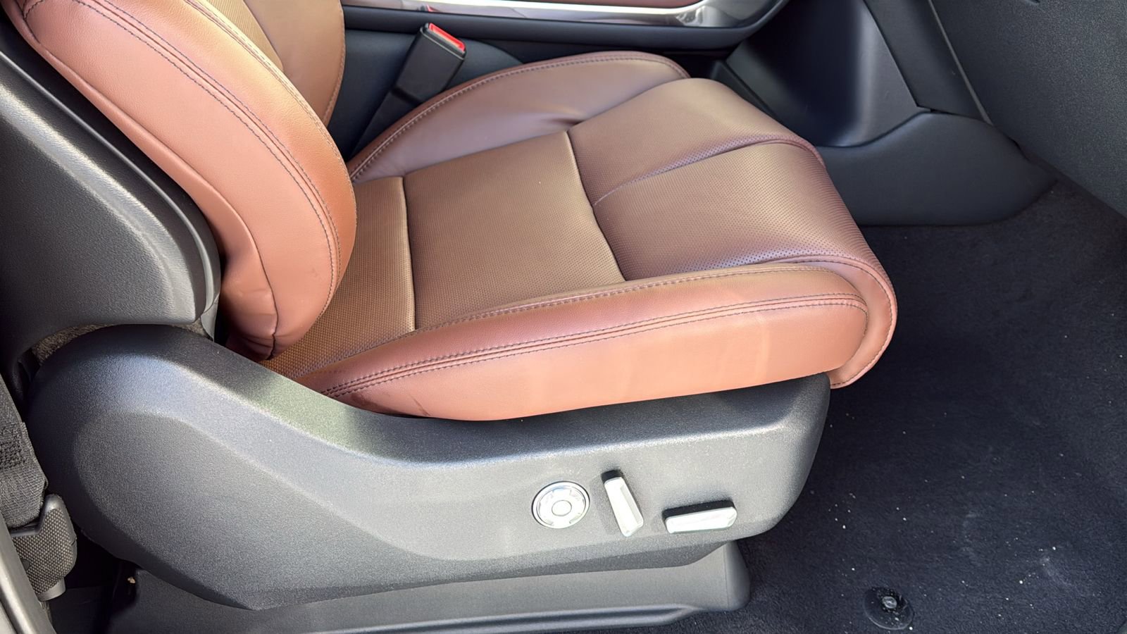 New 2026 Lincoln Navigator Reserve AWD/4WD image 10