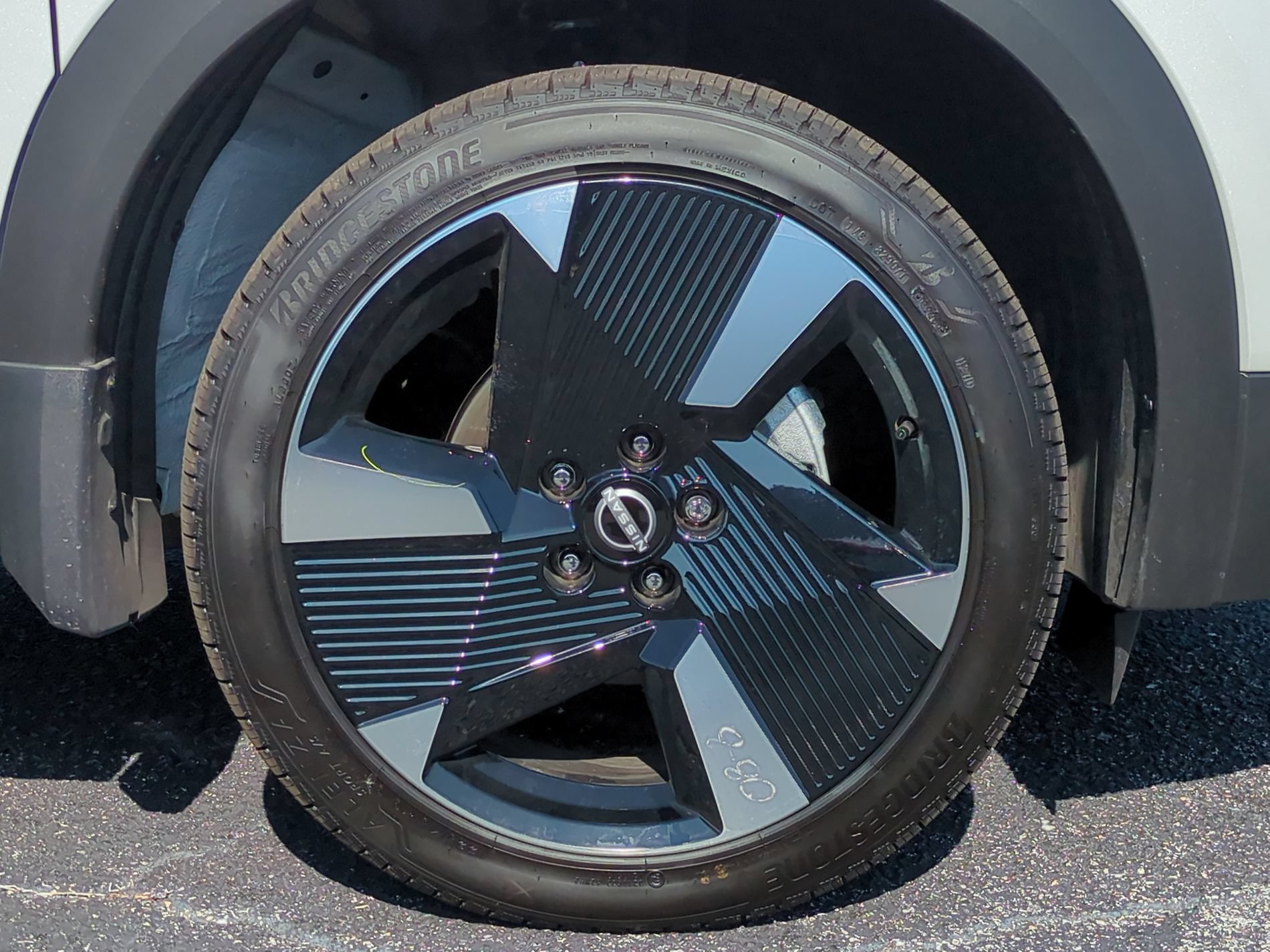 New 2026 Nissan Kicks SR FWD image 11