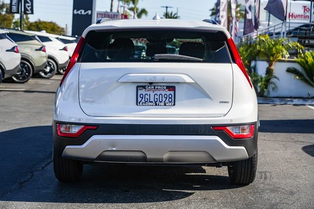 Certified 2023 Kia Niro EX FWD image 9