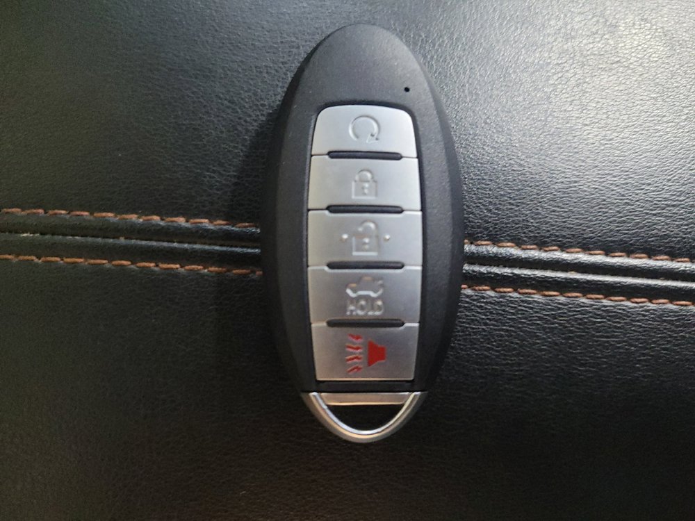 Used 2021 Nissan Sentra SR w/ SR Premium Package FWD image 32