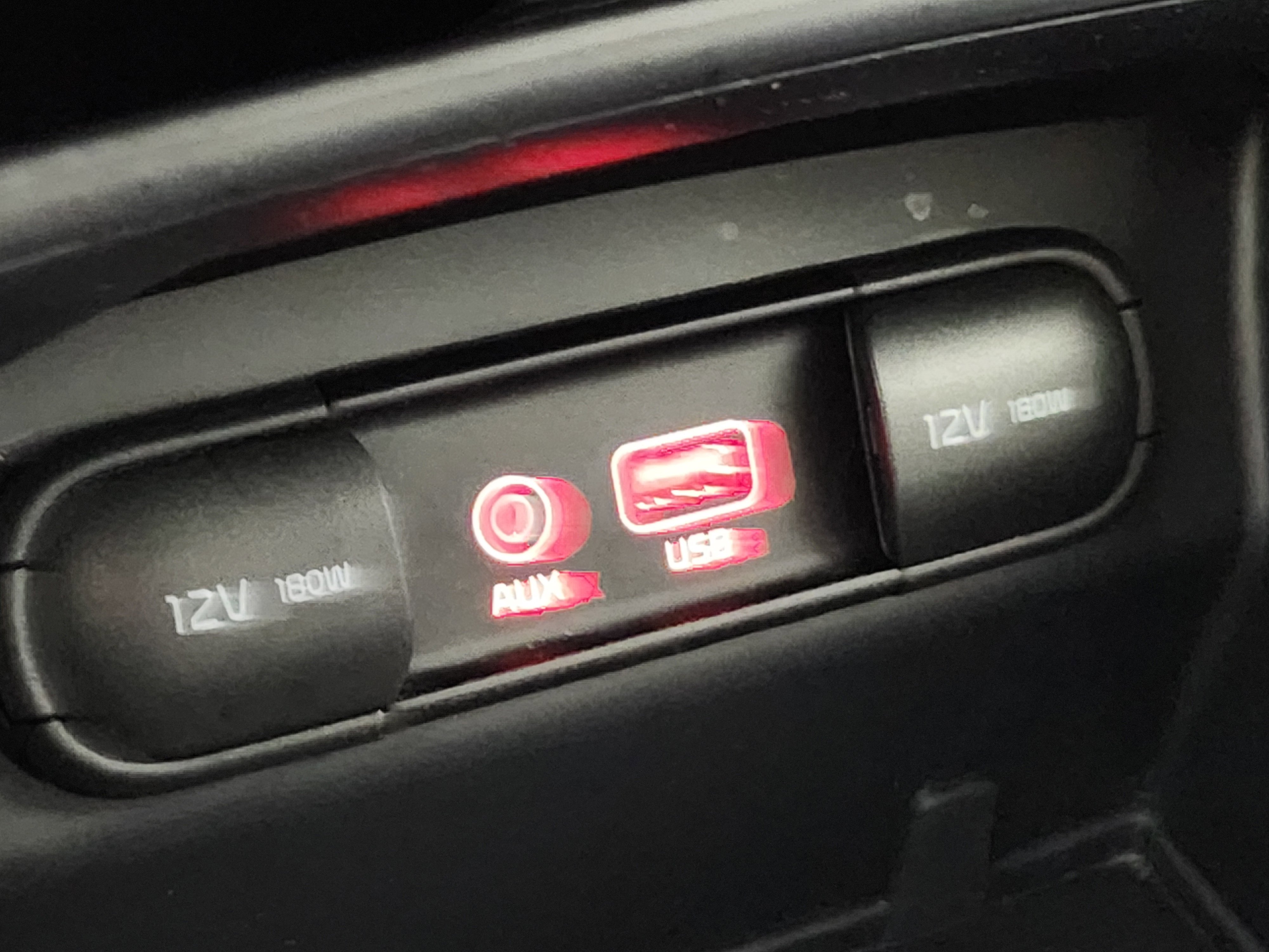 Used 2020 Kia Sorento LX V6 image 29