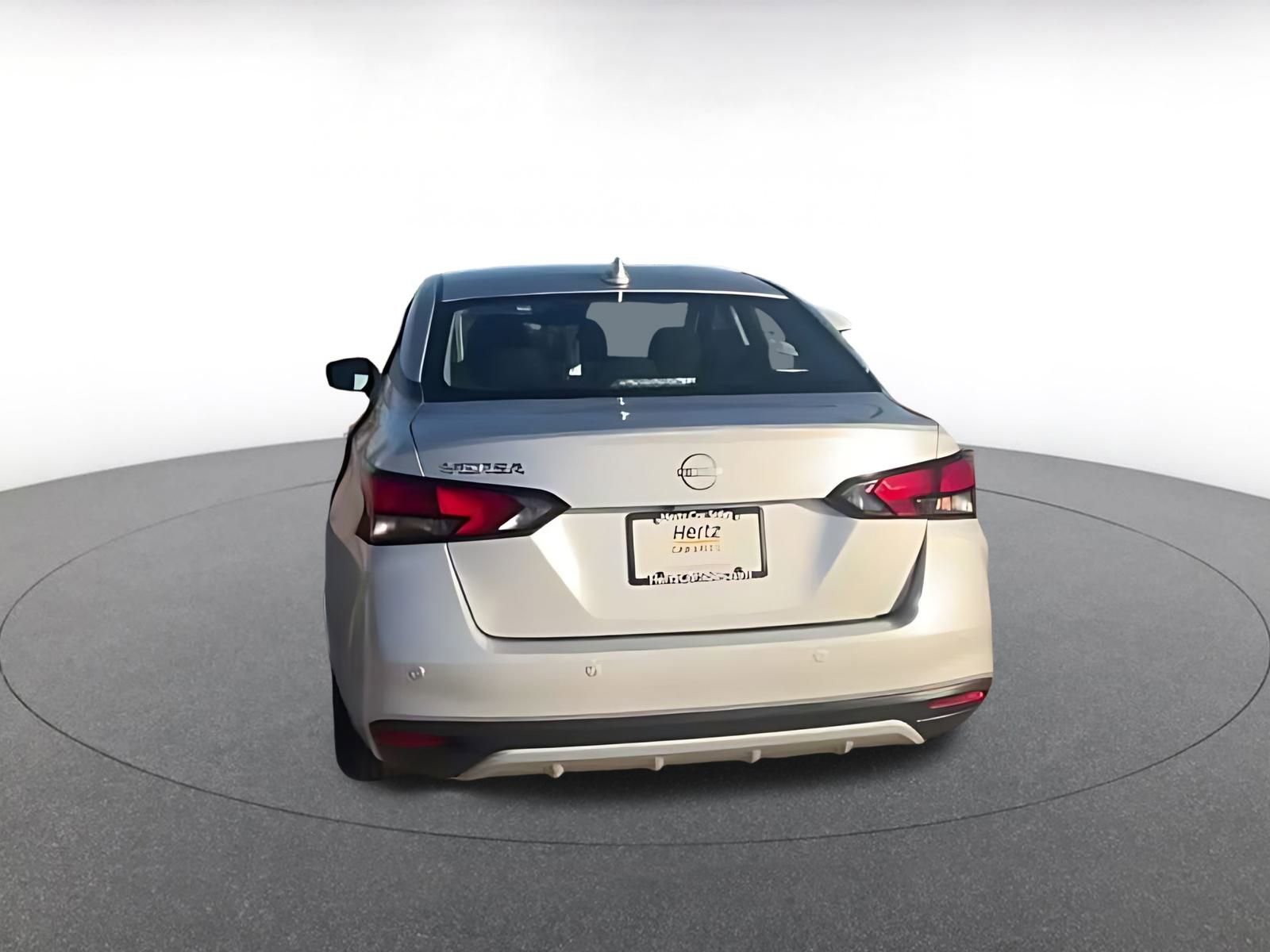 Used 2025 Nissan Versa SV image 16