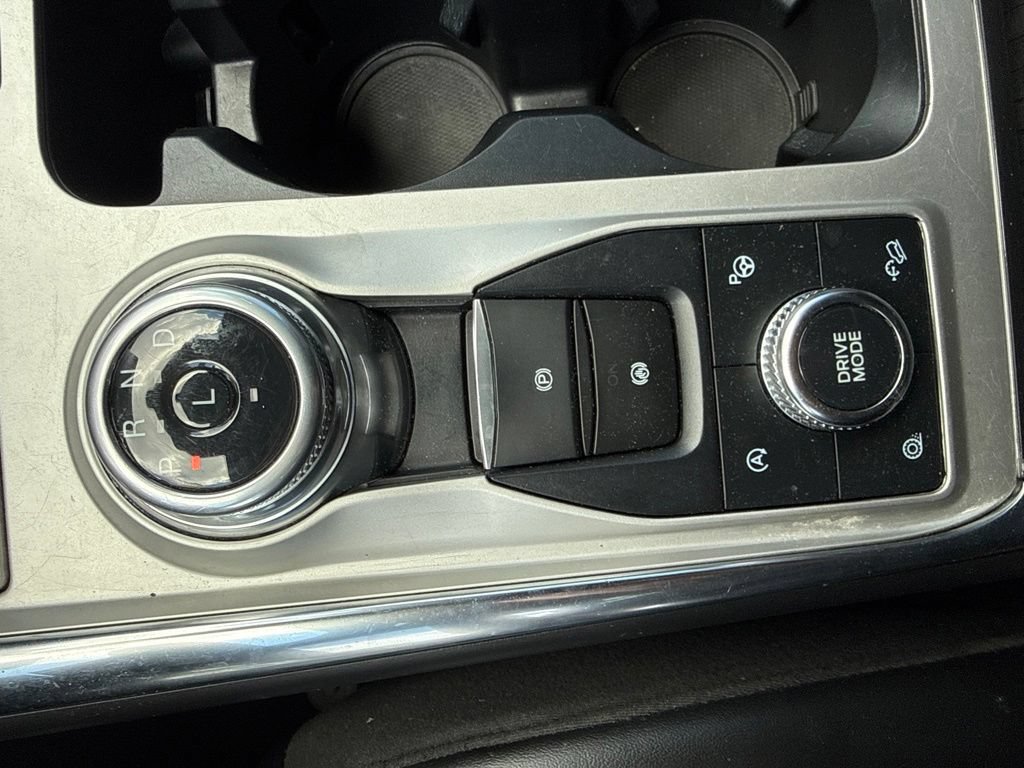 Used 2022 Ford Explorer Platinum w/ Equipment Group 601A AWD/4WD image 21