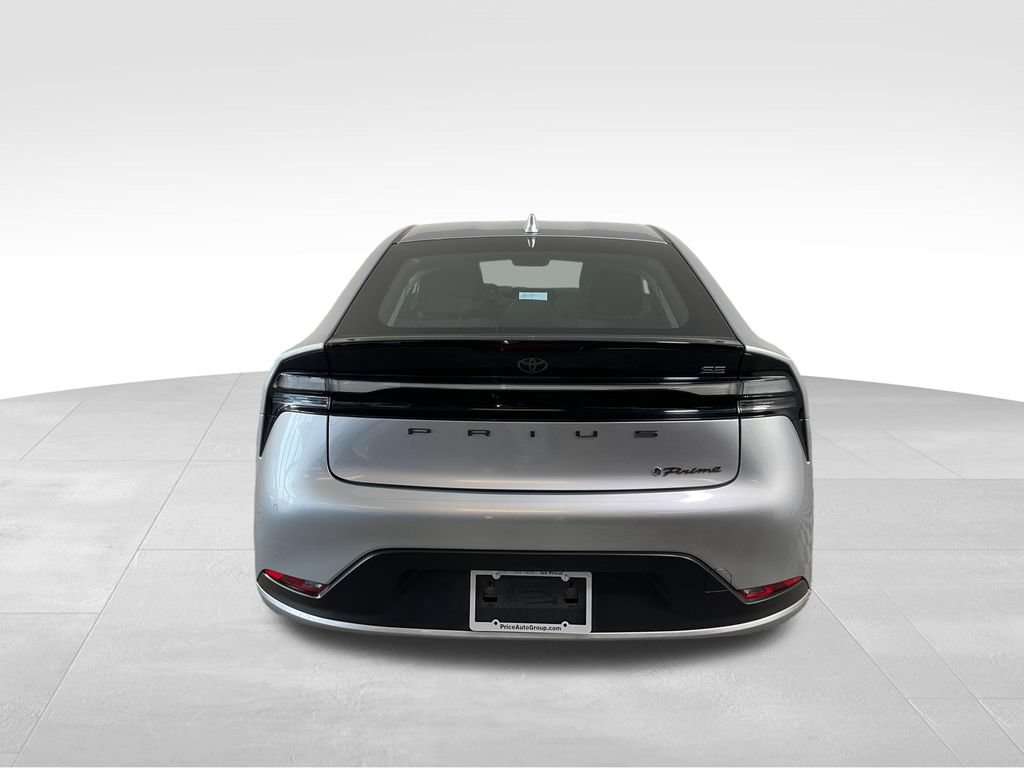 Used 2024 Toyota Prius Prime FWD image 8