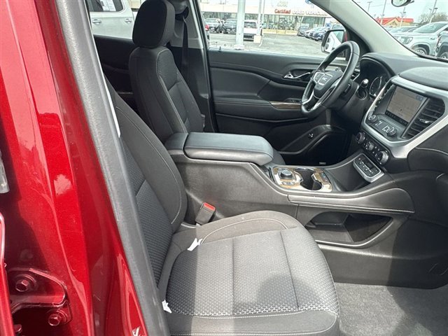 Used 2023 GMC Acadia SLE w/ Driver Convenience Package image 28