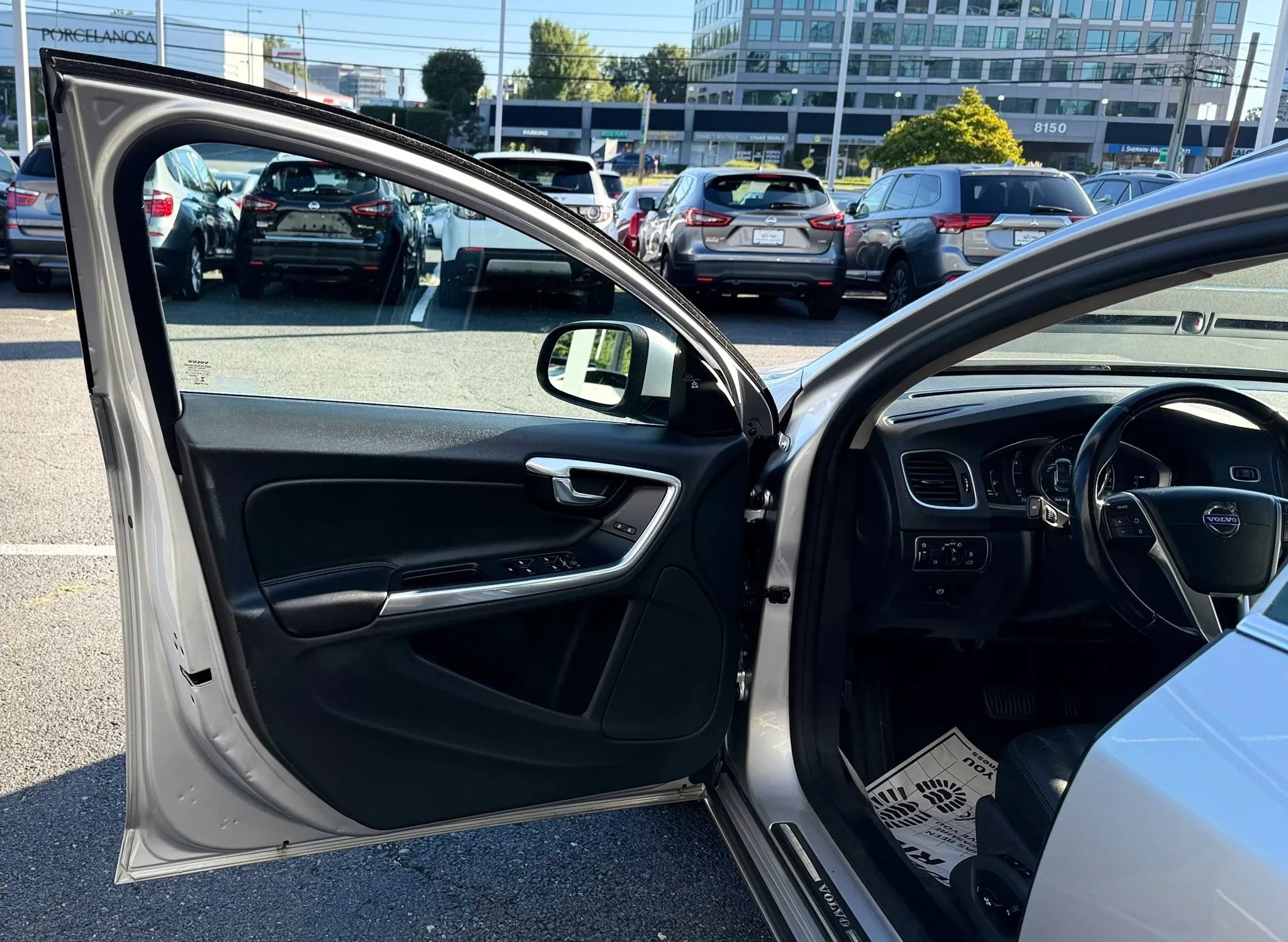 Used 2015 Volvo V60 T5 Premier FWD image 9