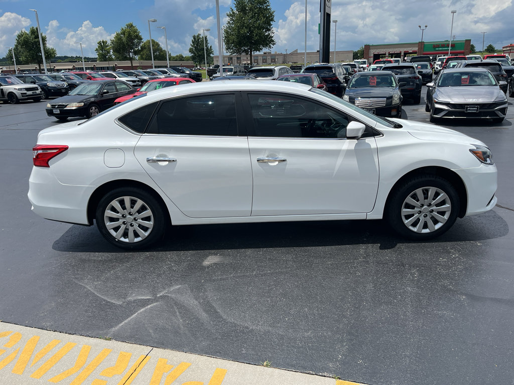 Used 2016 Nissan Sentra S FWD image 10