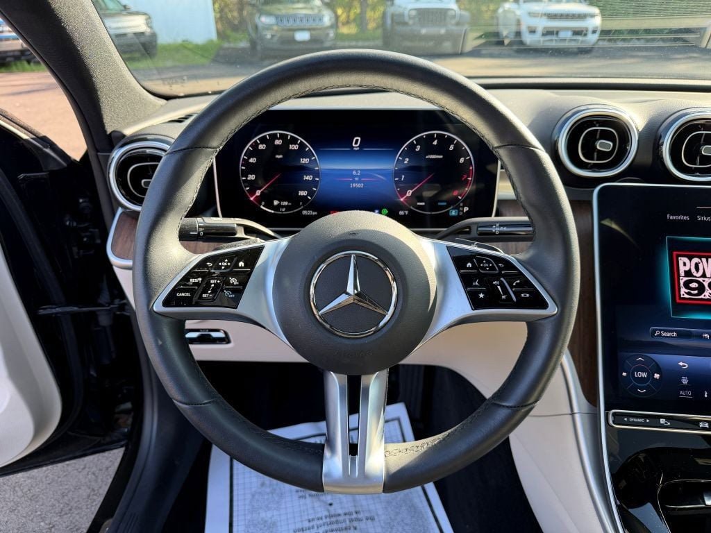 Used 2024 Mercedes-Benz C 300 4MATIC Sedan image 13
