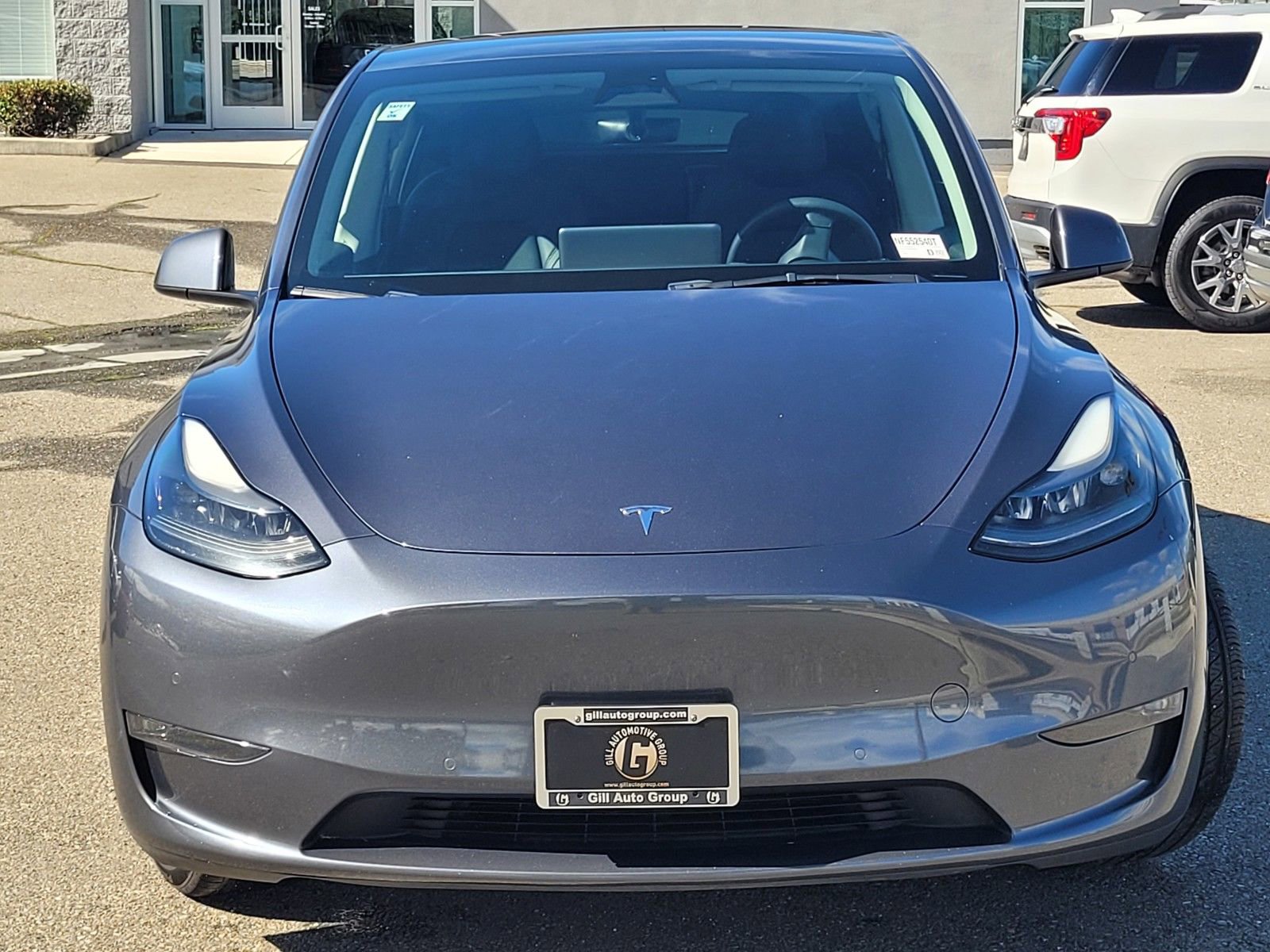 Used 2022 Tesla Model Y Long Range image 2