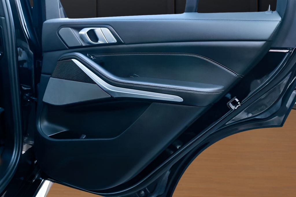 Used 2022 BMW X5 M50i w/ Premium Package AWD/4WD image 23