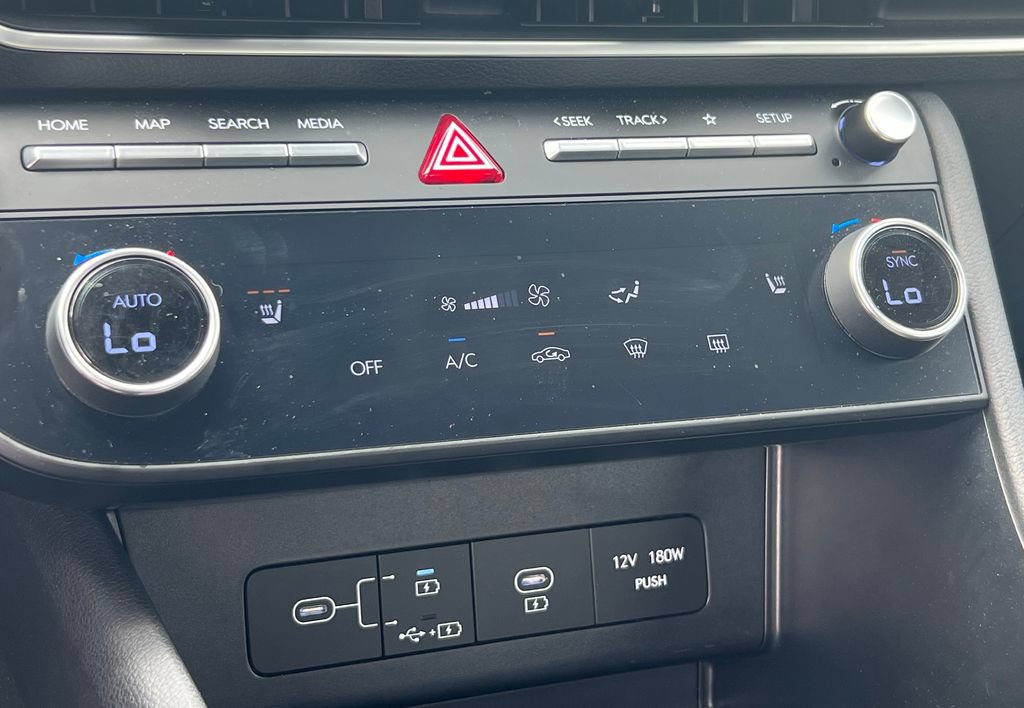 Used 2025 Hyundai Sonata SEL FWD image 27