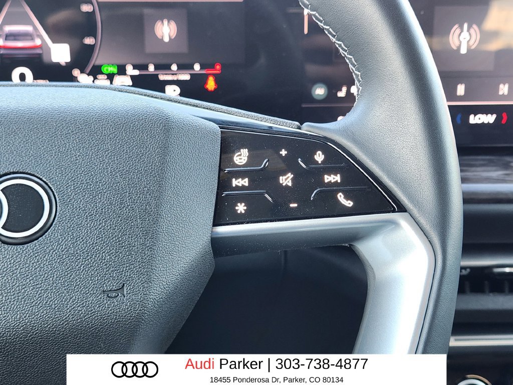 Used 2025 Audi Q5 Premium Plus w/ Premium Plus AWD/4WD image 16