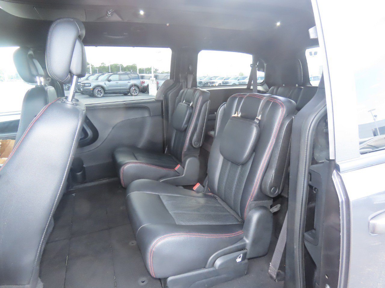 Used 2019 Dodge Grand Caravan GT FWD image 18