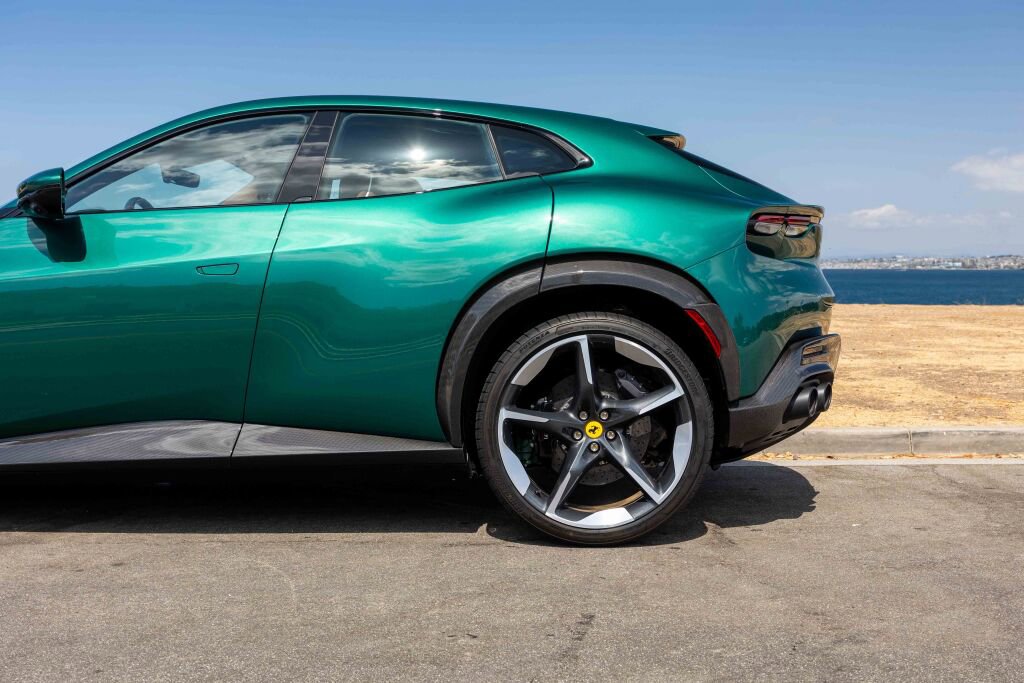 Certified 2024 Ferrari Purosangue image 3