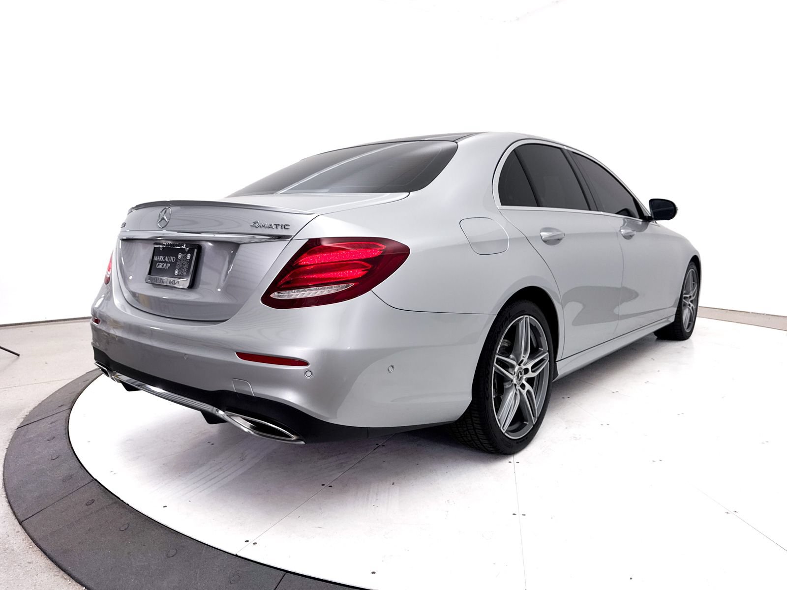 Used 2019 Mercedes-Benz E 300 4MATIC image 20
