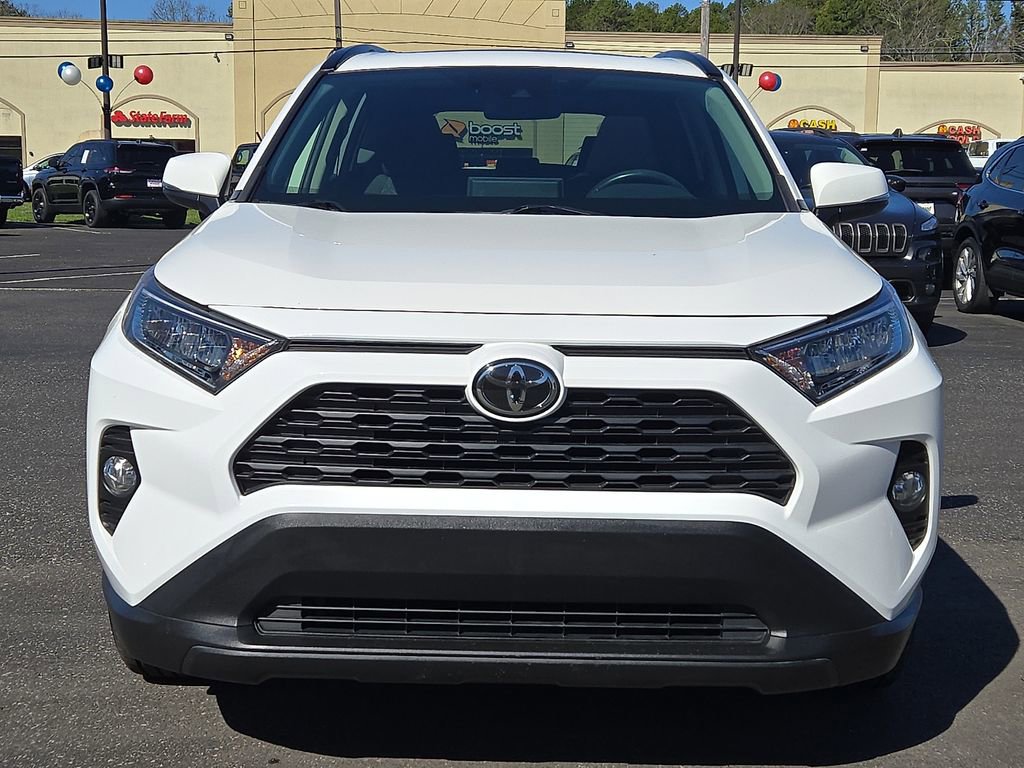 Used 2019 Toyota RAV4 XLE w/ Convenience Package AWD/4WD image 2