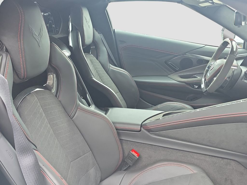 Used 2025 Chevrolet Corvette E-Ray w/ Stealth Interior Trim Package image 18