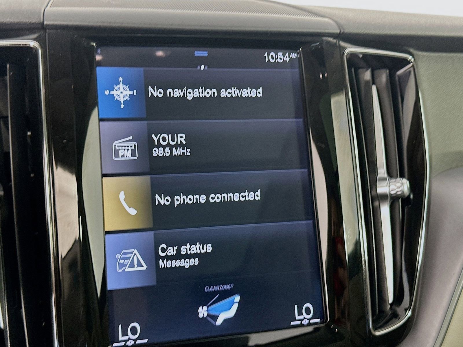 Used 2020 Volvo XC60 T5 Momentum FWD image 14