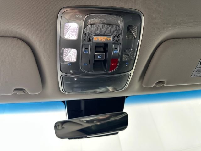 Used 2023 Genesis Electrified GV70 Advanced image 25