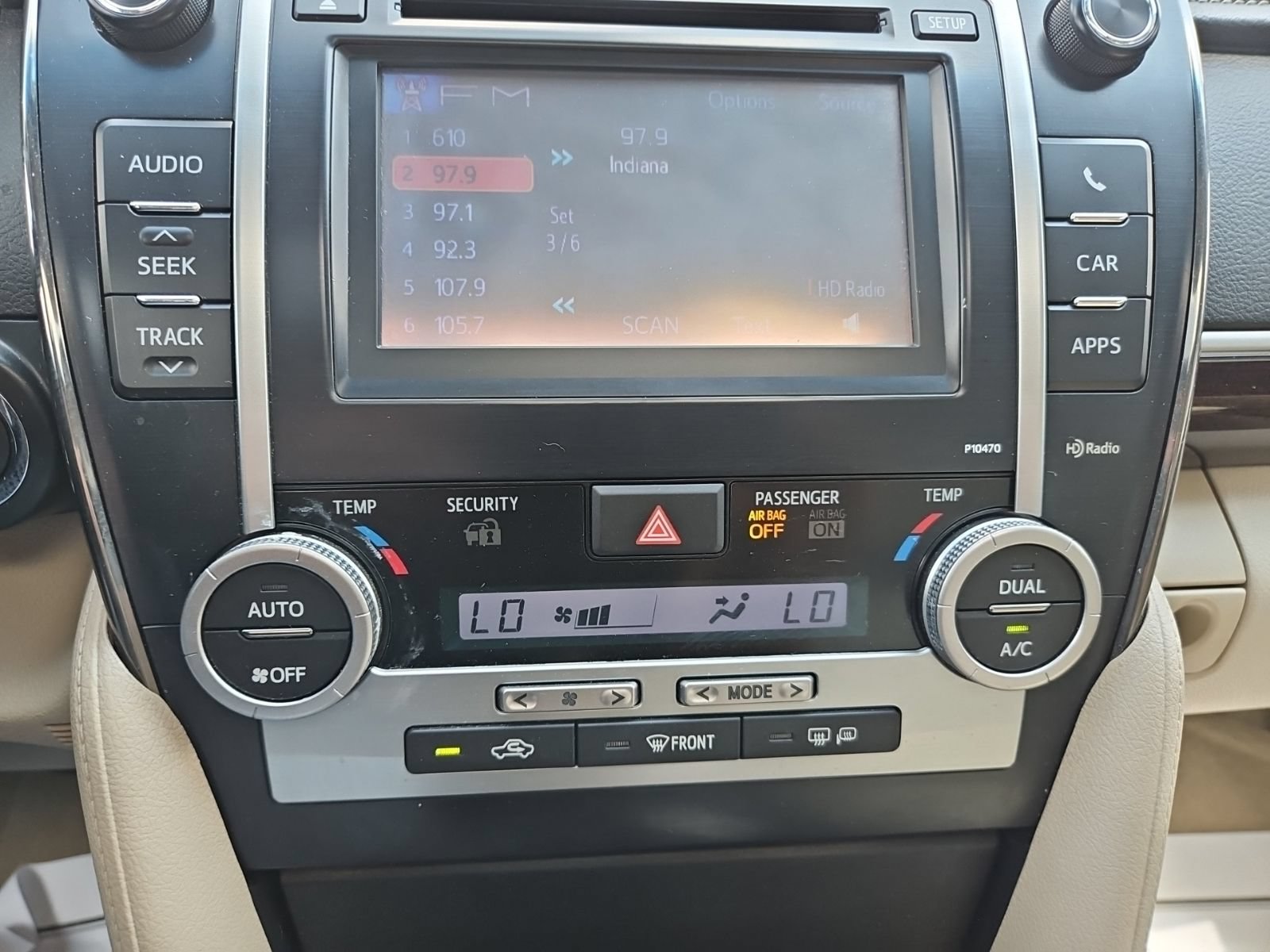 Used 2013 Toyota Camry XLE w/ Leather Pkg FWD image 24