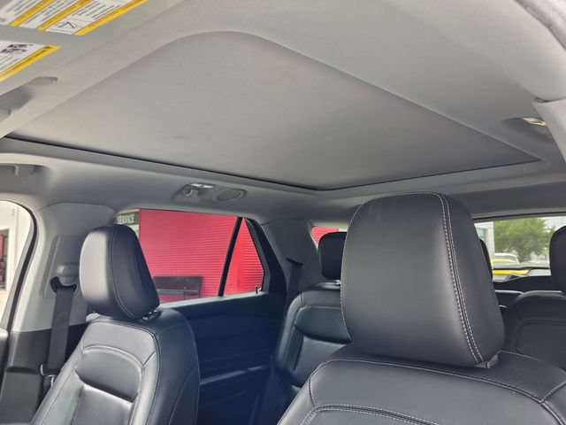 Used 2021 Ford Explorer XLT w/ Equipment Group 202A RWD image 20