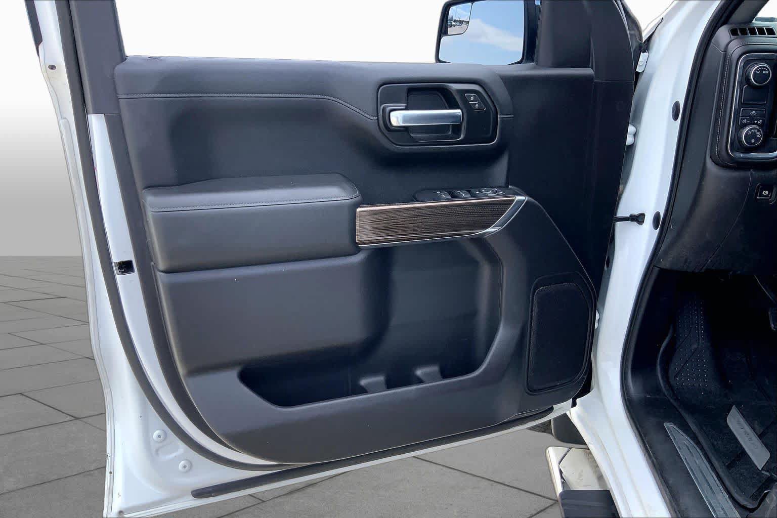 Used 2020 Chevrolet Silverado 1500 LT w/ Texas Edition RWD image 21