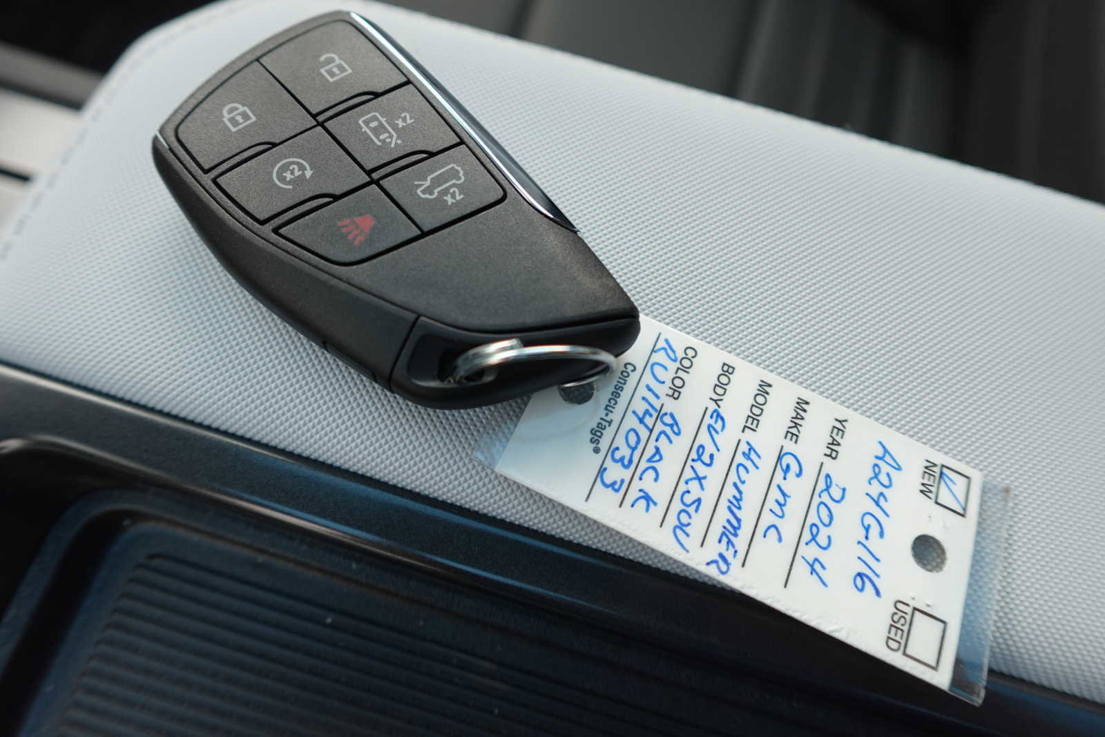 New 2024 GMC Hummer EV 2X w/ Extreme Off-Road Package image 38