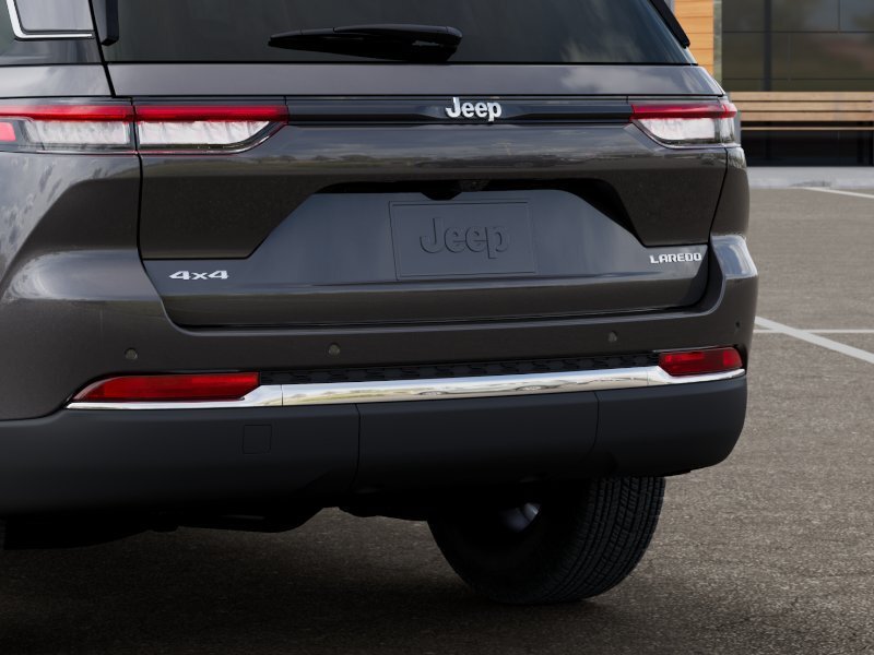 New 2026 Jeep Grand Cherokee Laredo X AWD/4WD image 14