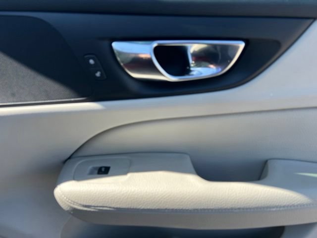 Used 2019 Volvo S60 T5 Momentum FWD image 36