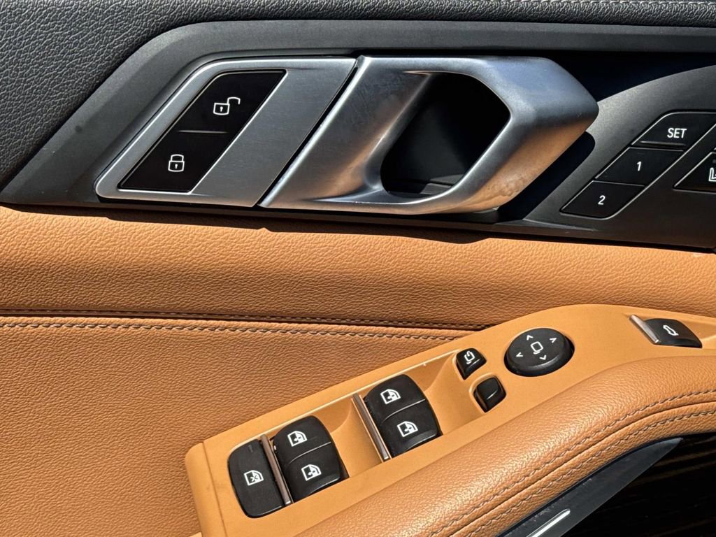 Used 2021 BMW X5 sDrive40i w/ M Sport Package image 22