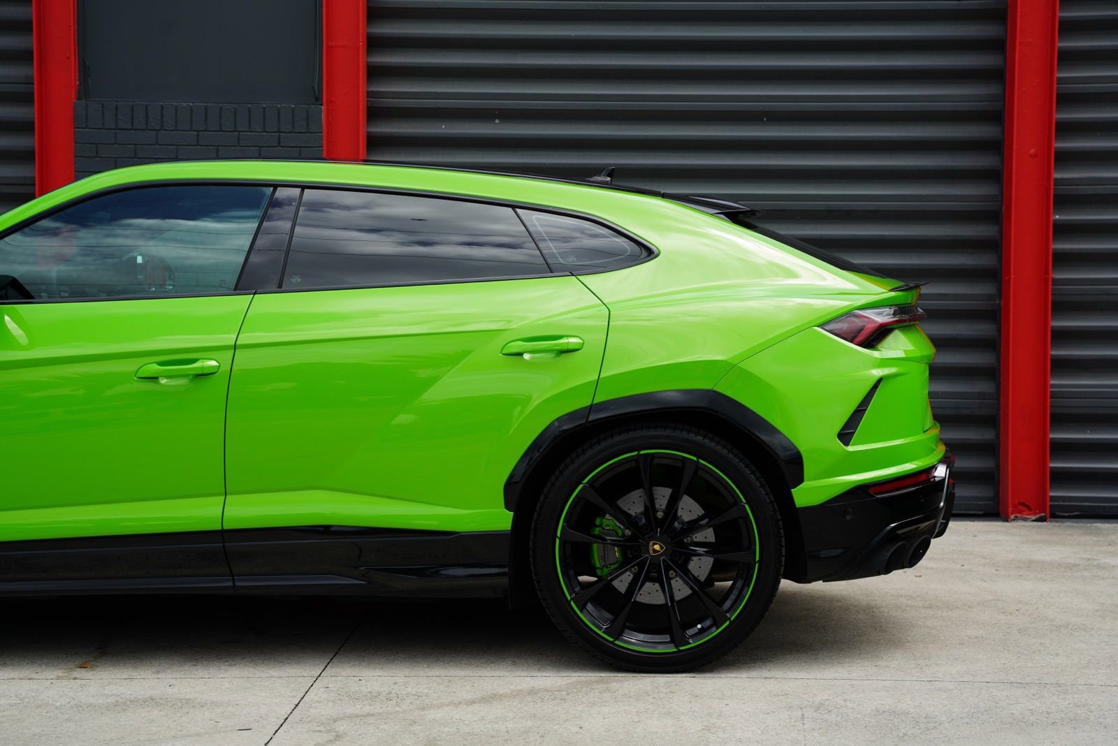 Used 2022 Lamborghini Urus image 11