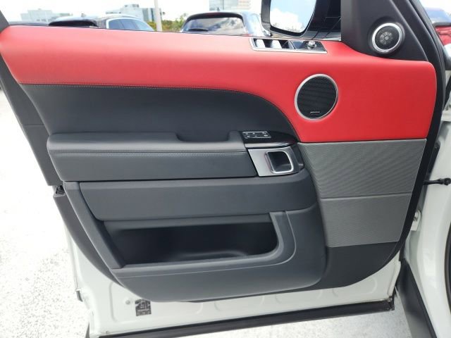 Used 2018 Land Rover Range Rover Sport Supercharged image 28