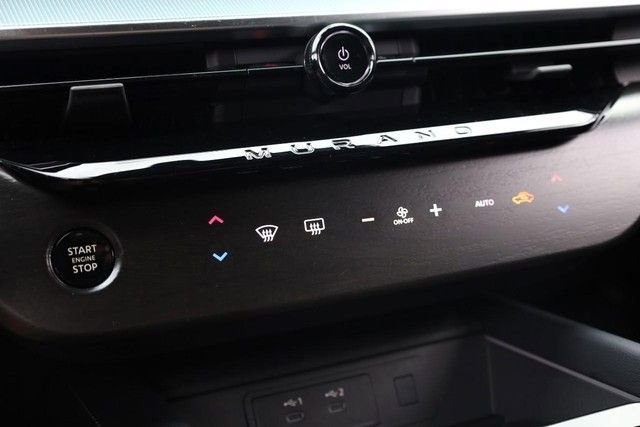 Certified 2025 Nissan Murano SL AWD/4WD image 17