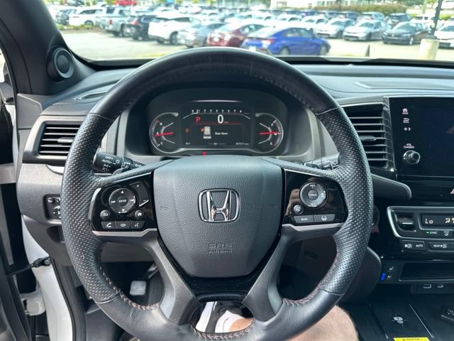 Used 2025 Honda Passport Black Edition image 16
