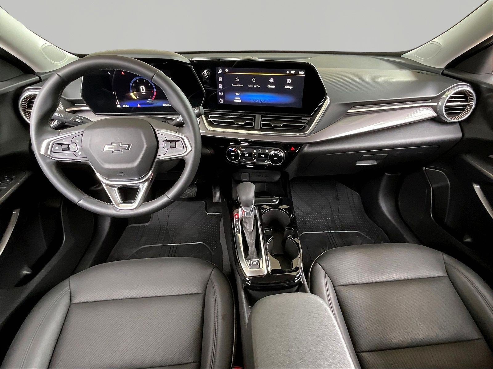 Used 2025 Chevrolet Trax ACTIV FWD image 7