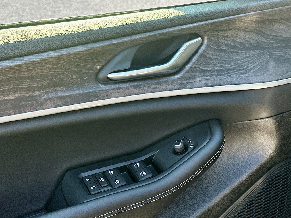 New 2026 Jeep Grand Cherokee L 4WD image 23