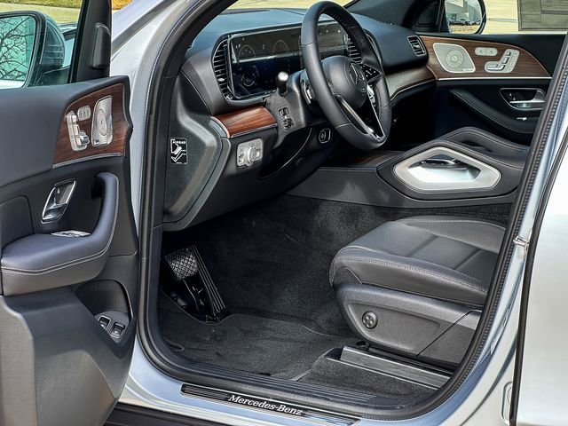 Certified 2025 Mercedes-Benz GLE 450e 4MATIC image 12