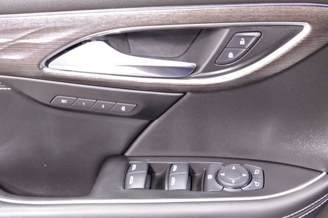 Used 2022 Buick Envision Avenir w/ Technology Package II image 23