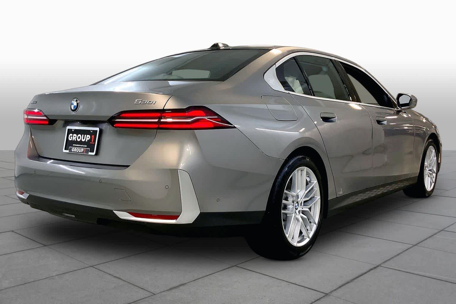 Used 2024 BMW 530i xDrive w/ Executive Package AWD/4WD image 12