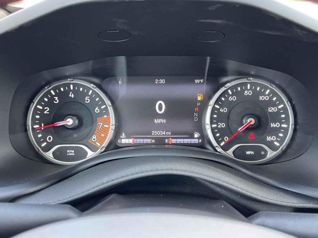 Used 2023 Jeep Renegade Latitude image 29