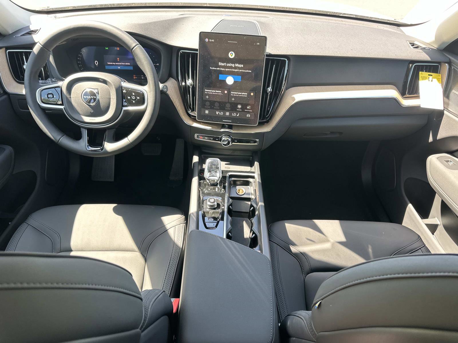 New 2026 Volvo XC60 T8 Plus w/ Climate Package AWD/4WD image 7