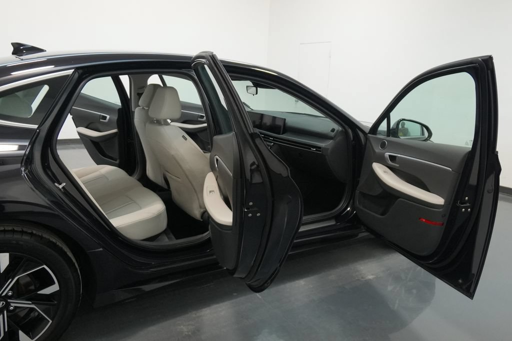 Used 2024 Hyundai Sonata SEL AWD/4WD image 32