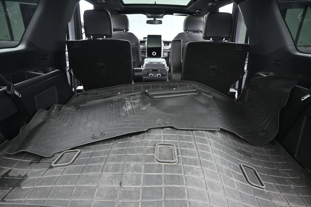 Used 2023 Ford Expedition Platinum AWD/4WD image 16