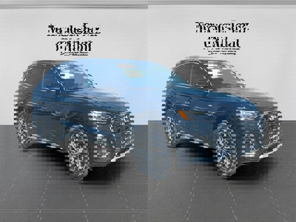 Used 2024 Audi Q5 2.0T Premium w/ Convenience Package