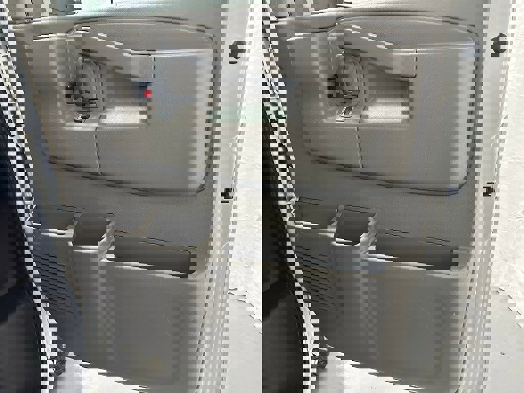 Used 2022 Chevrolet Express 3500 w/ Power Convenience Package image 37