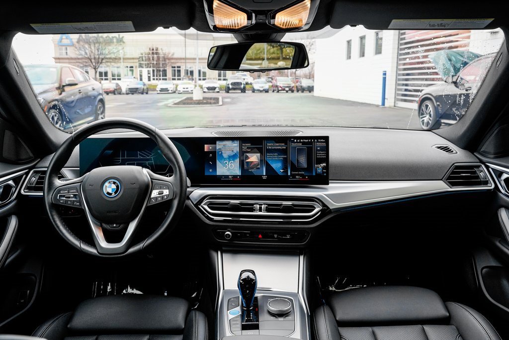 Used 2023 BMW i4 eDrive35 w/ Premium Package image 11