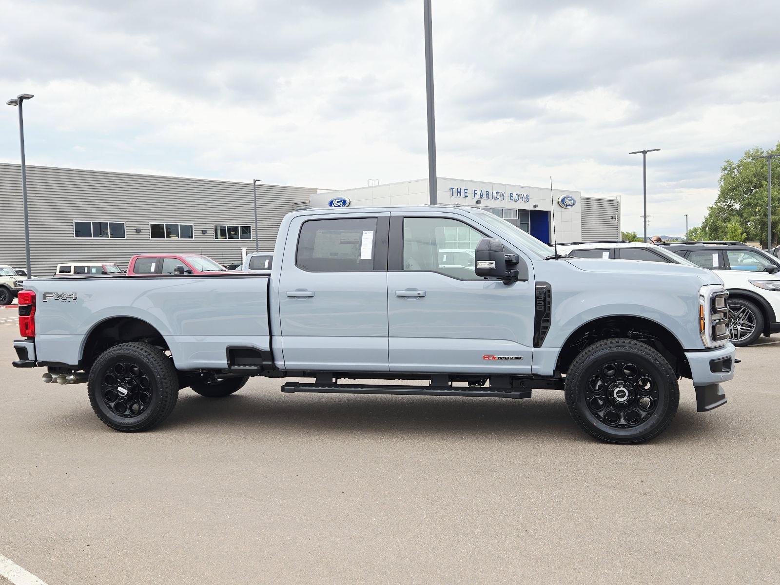 New 2027 Ford F350 Lariat w/ Black Appearance Package AWD/4WD image 4