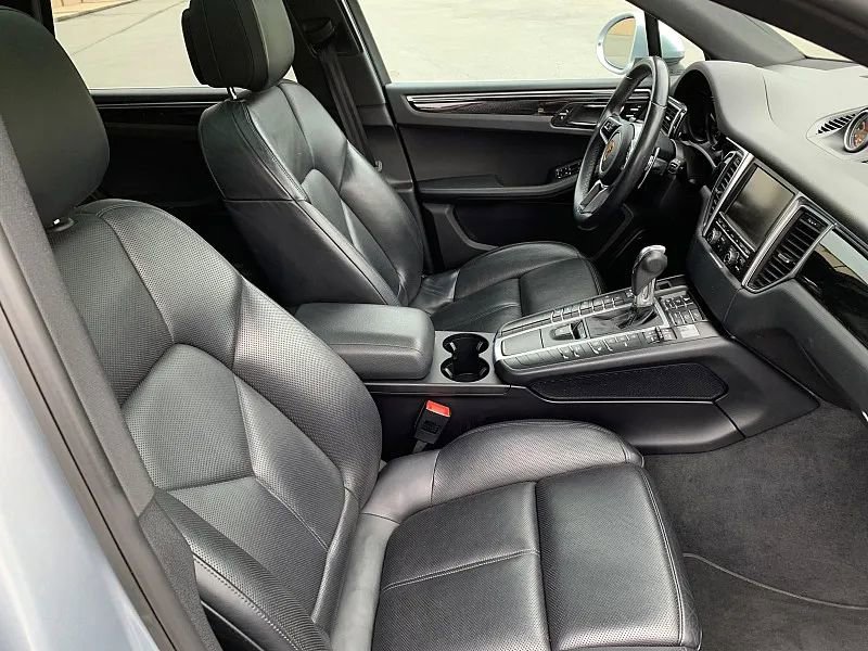 Used 2016 Porsche Macan S image 21