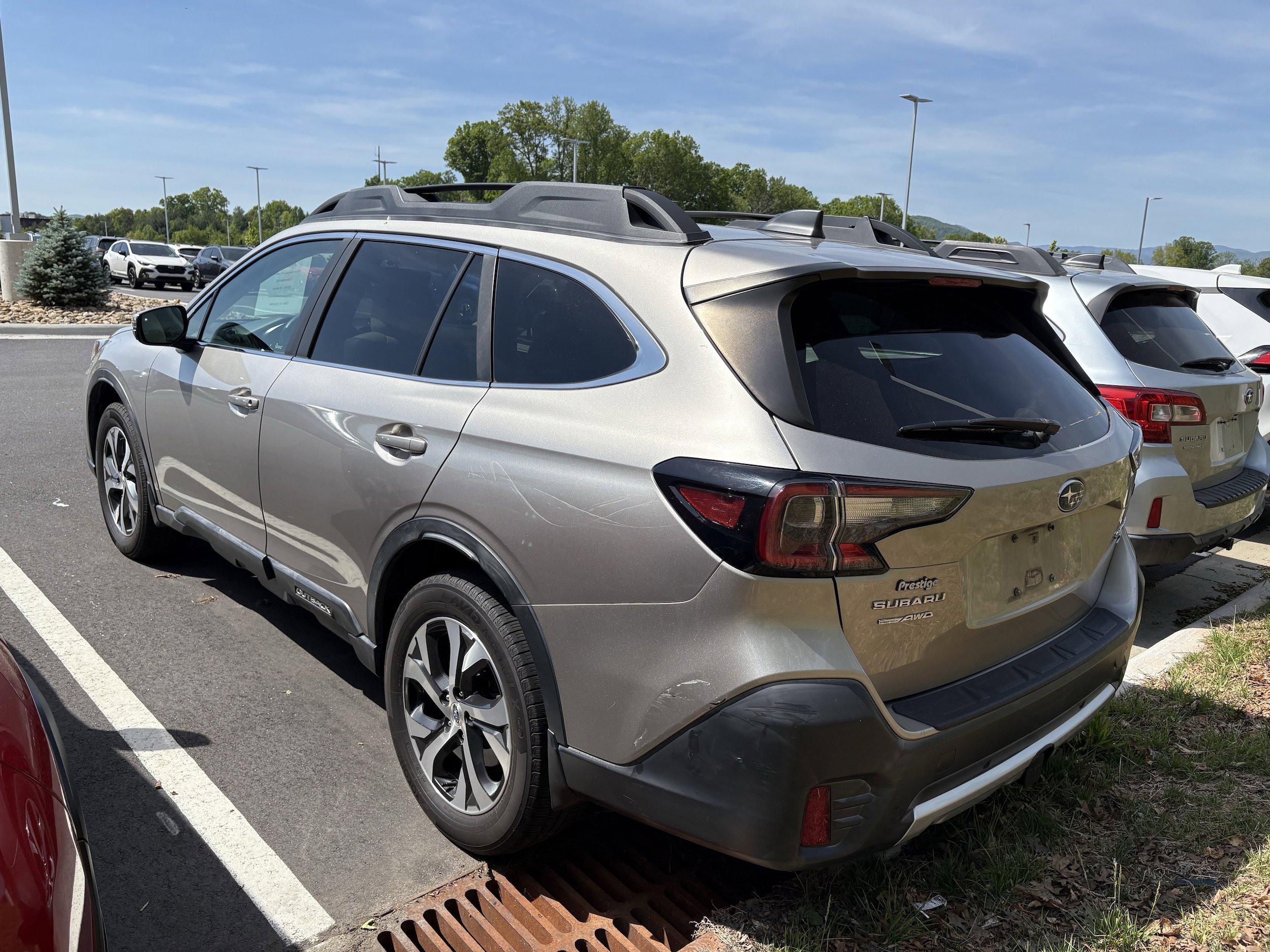 Used 2020 Subaru Outback Limited XT w/ Popular Package #2 AWD/4WD image 4